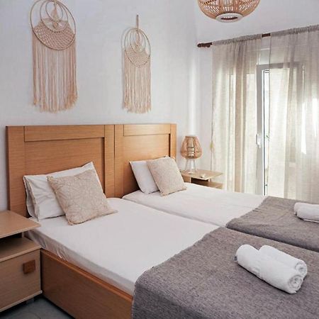 Achlia Hotel エクステリア 写真