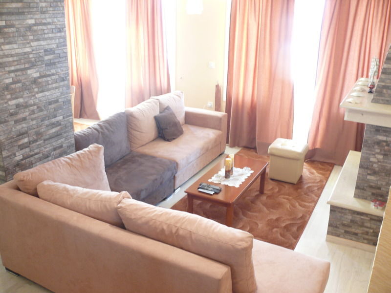 Achlia Hotel エクステリア 写真